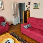 Lägenhet Annetta Mit Sicht Auf Und Berge 75 M² By Interhome
